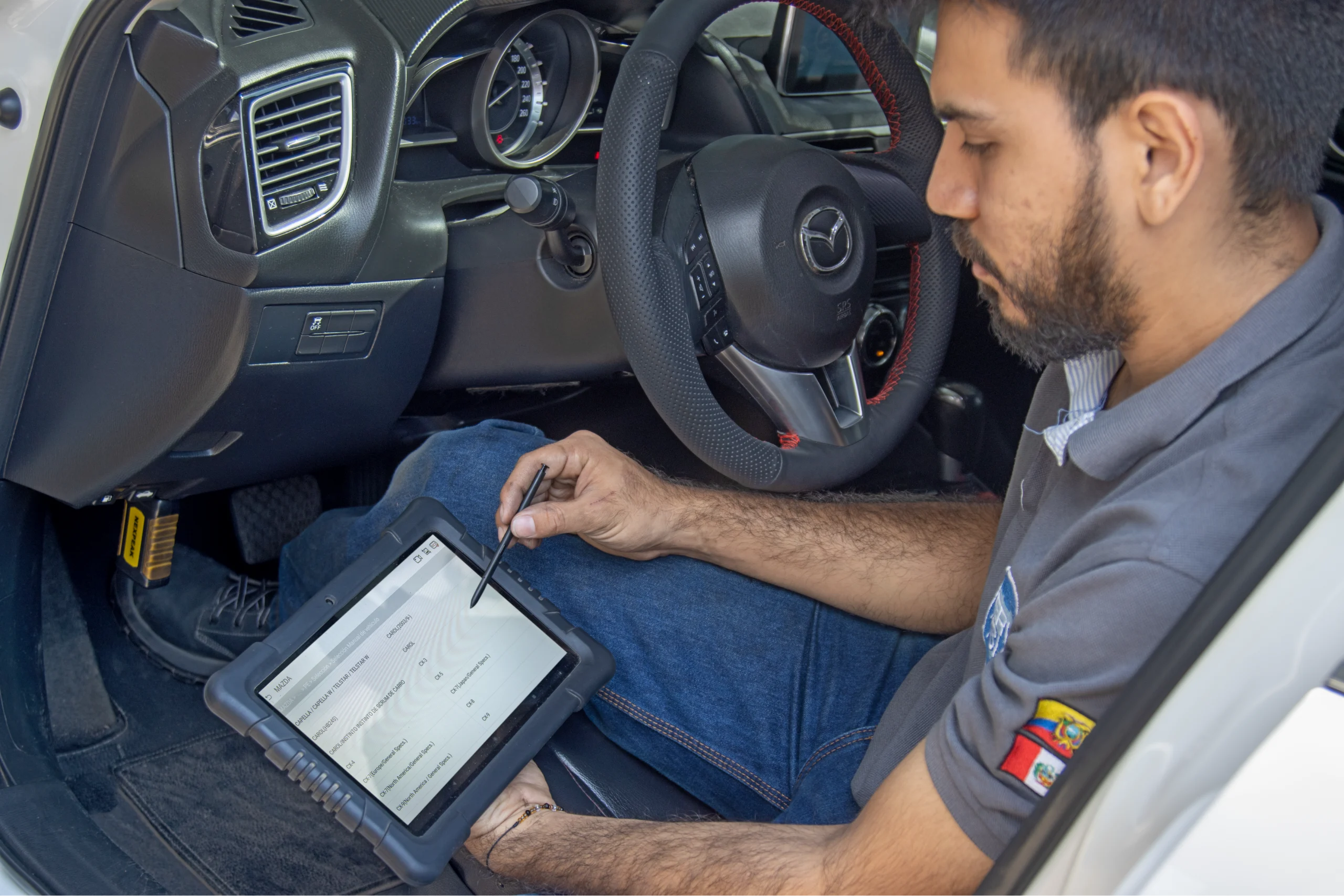 Diagnóstico electrónico automotriz
